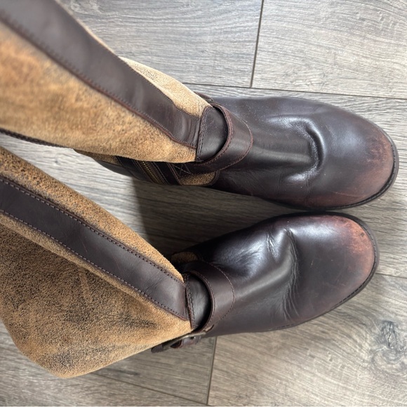 UGG Dark Brown and Tan Leather Boots - Picture 4 of 5
